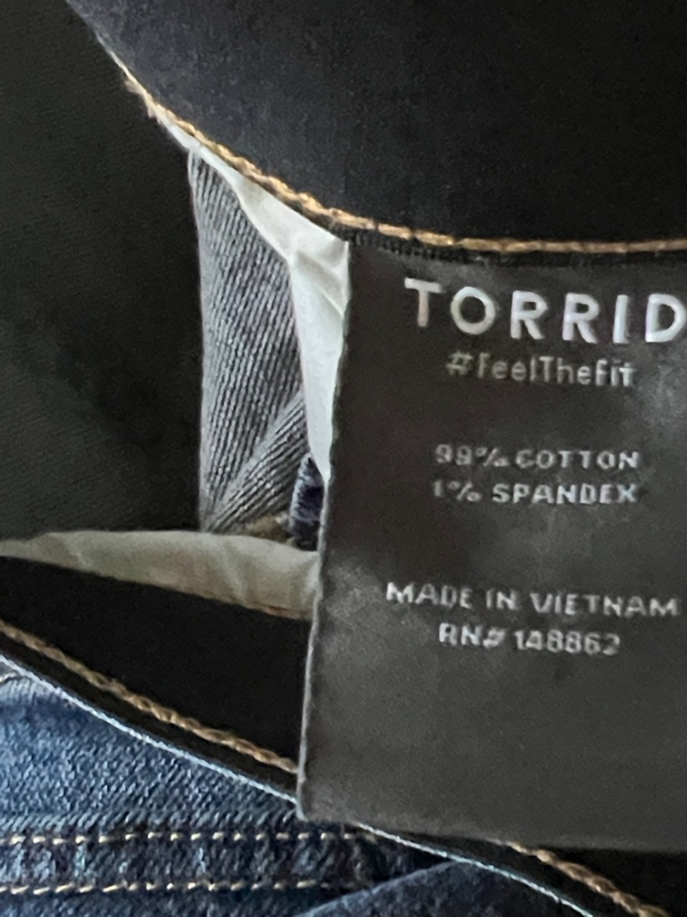 Torrid High Rise  BAGGY STRAIGHT
CLASSIC DENIM Jeans - Picture 5 of 5